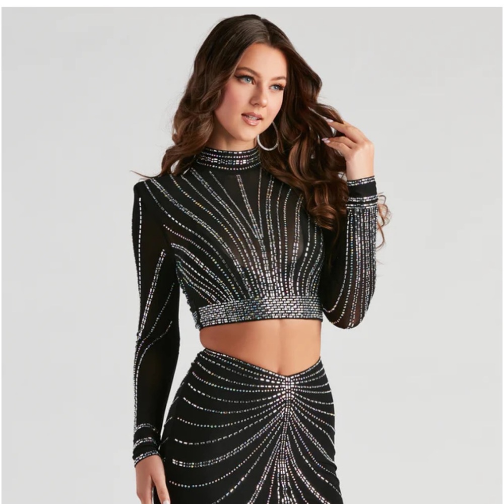 Windsor - Wrapped in Rhinestones Top - Womens XS worn once for photo shoot